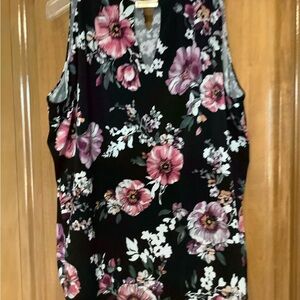 White House Black Market Black Floral V-Neck Tank Top